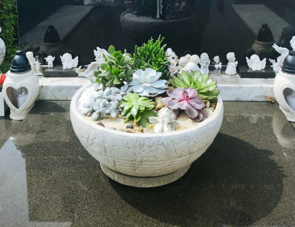 Celbet tegla Alabama na grobnom mjestu u Karlovcu